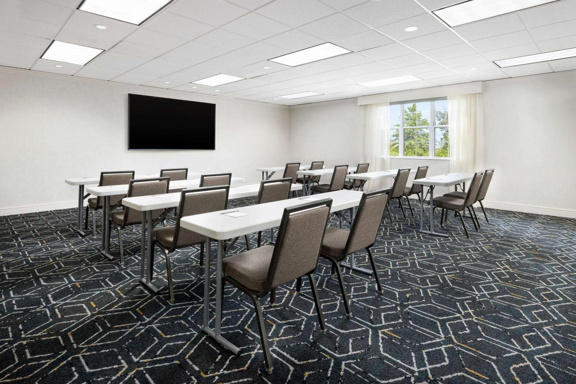 Homewood Suites By Hilton Portsmouth Eksteriør billede