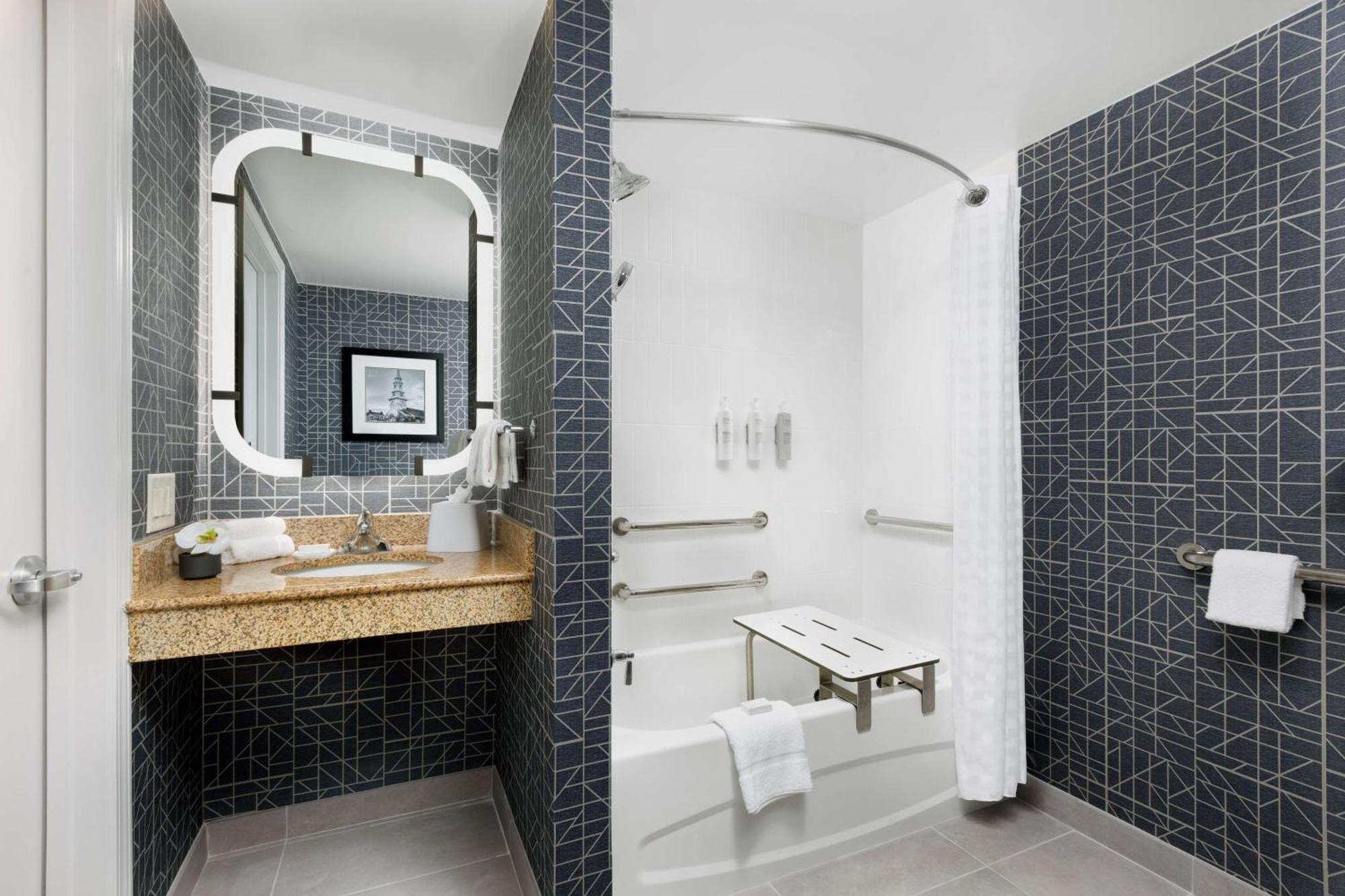 Homewood Suites By Hilton Portsmouth Eksteriør billede